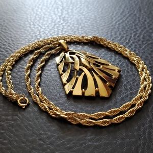 VTG Crown Trifari necklace